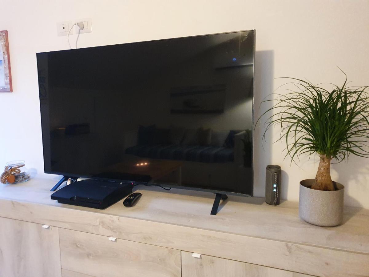 אלבה אדריאטיקה Bella Alba Apartment On The Beach מראה חיצוני תמונה