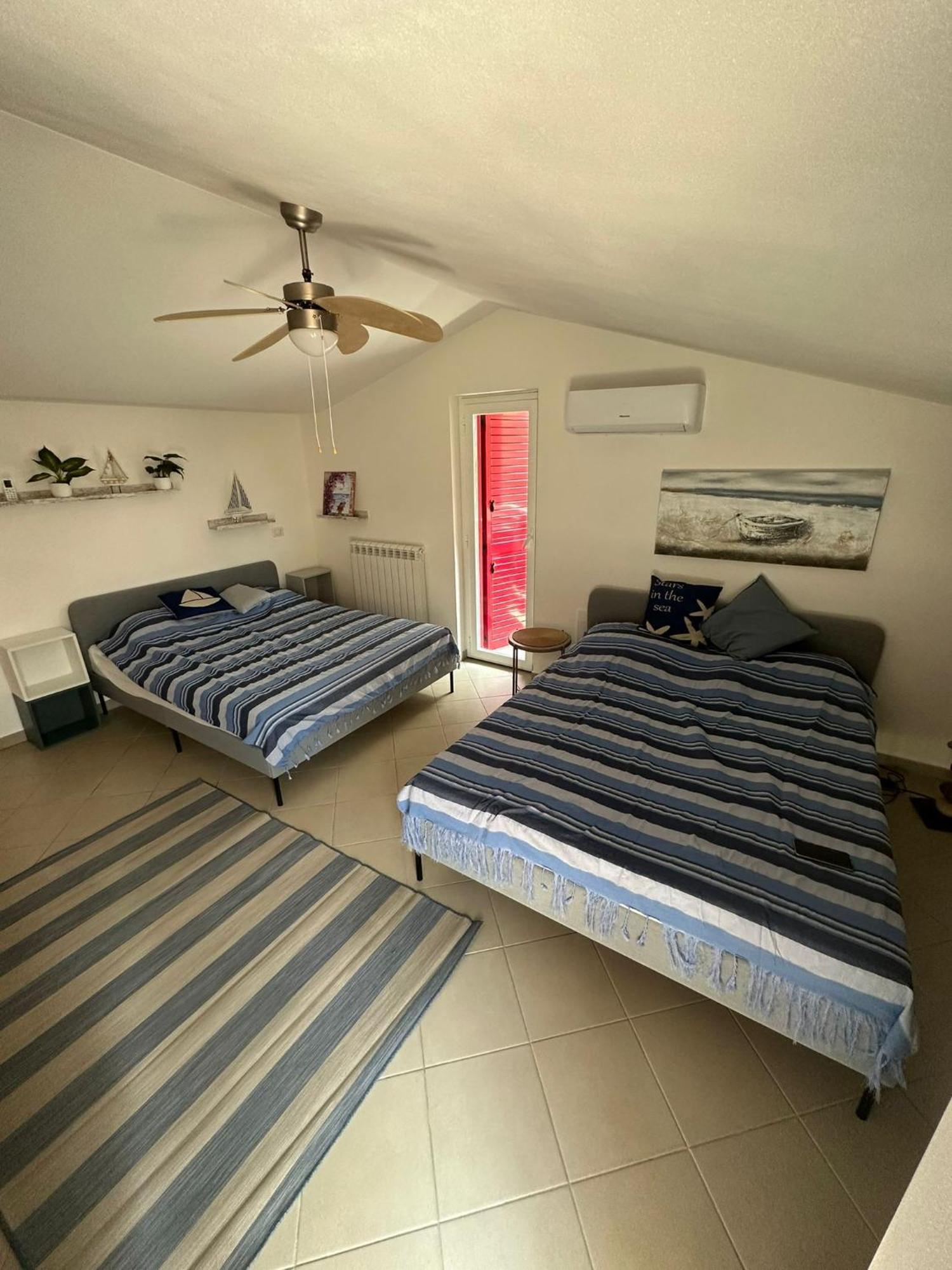 אלבה אדריאטיקה Bella Alba Apartment On The Beach מראה חיצוני תמונה